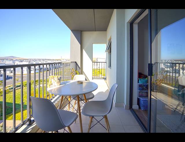 3 BEDROOM APARTMENT TO LET IN SANDOWN